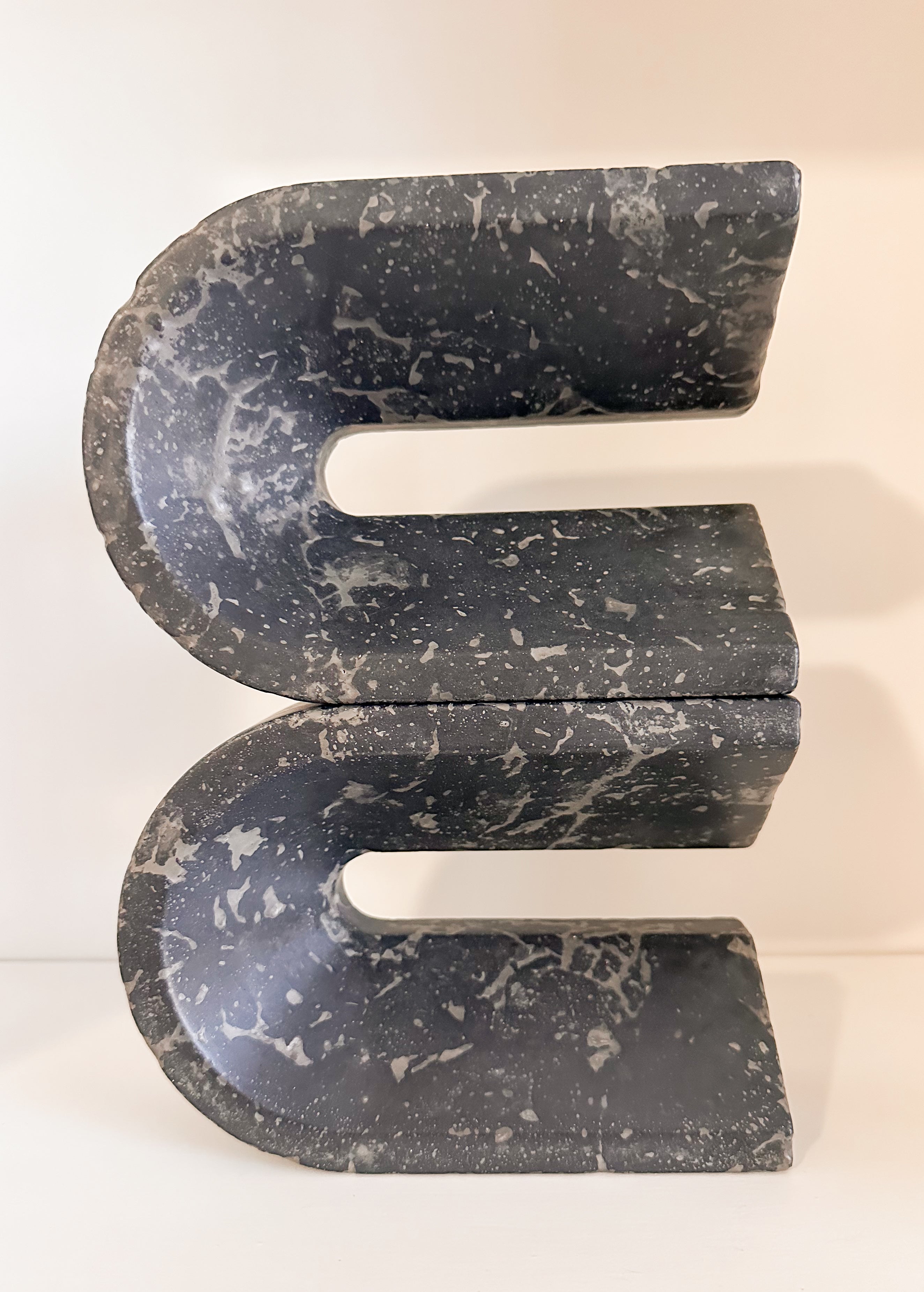 Sydney: Handpressed concrete sculpture